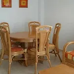 安巴尔海滩乌尼图萨公寓 *