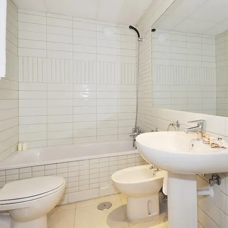 Ambar Unitursa Apartment