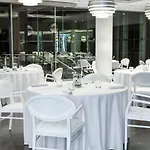 Ambar Unitursa 아파트 칼페